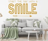 Muursticker Start The Day With A Smile -  Goud -  160 x 89 cm  -  slaapkamer  nederlandse teksten  woonkamer  engelse teksten  alle - Muursticker4Sale