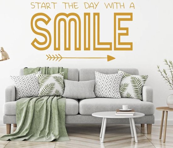 Muursticker Start The Day With A Smile - Goud - 160 x 89 cm - taal - nederlandse teksten taal - engelse teksten slaapkamer woonkamer alle