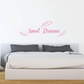 Muursticker Sweet Dreams Met Veren - Roze - 120 x 40 cm - slaapkamer engelse teksten