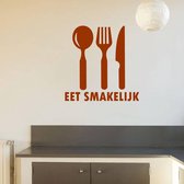 Muursticker Eet Smakelijk Met Bestek -  Bruin -  80 x 74 cm  -  keuken  nederlandse teksten  alle - Muursticker4Sale