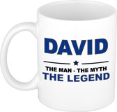 Naam cadeau David - The man, The myth the legend koffie mok / beker 300 ml - naam/namen mokken - Cadeau voor o.a verjaardag/ vaderdag/ pensioen/ geslaagd/ bedankt