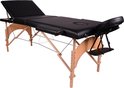 Zwarte Alora massagetafel met houten onderstel, verstelbare hoofdsteun en armleuningen.