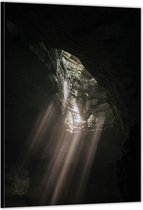 Dibond –Lichtstralen in de Grot– 40x60cm Foto op Aluminium (Wanddecoratie van metaal)