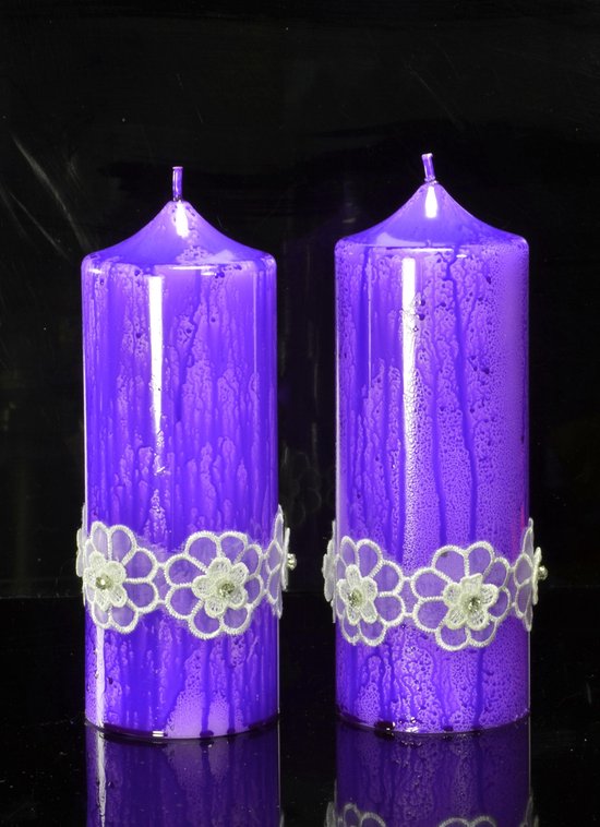 Bougie Design "Explosion" en magnifique lilas / violet.Hauteur: 19 cm,  diamètre est de... | bol.com