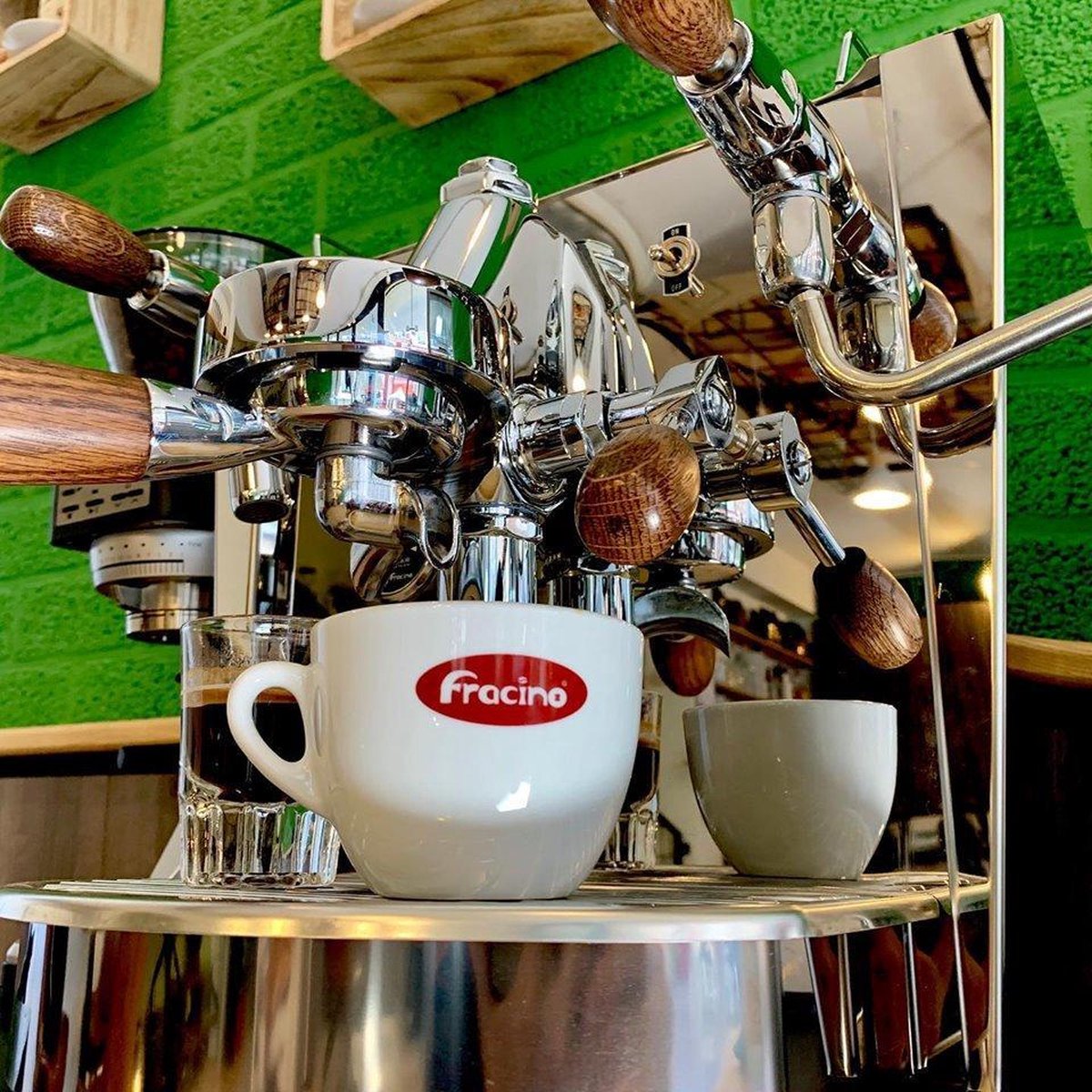 Fracino Classico Deluxe halfautomatische espressomachine bol