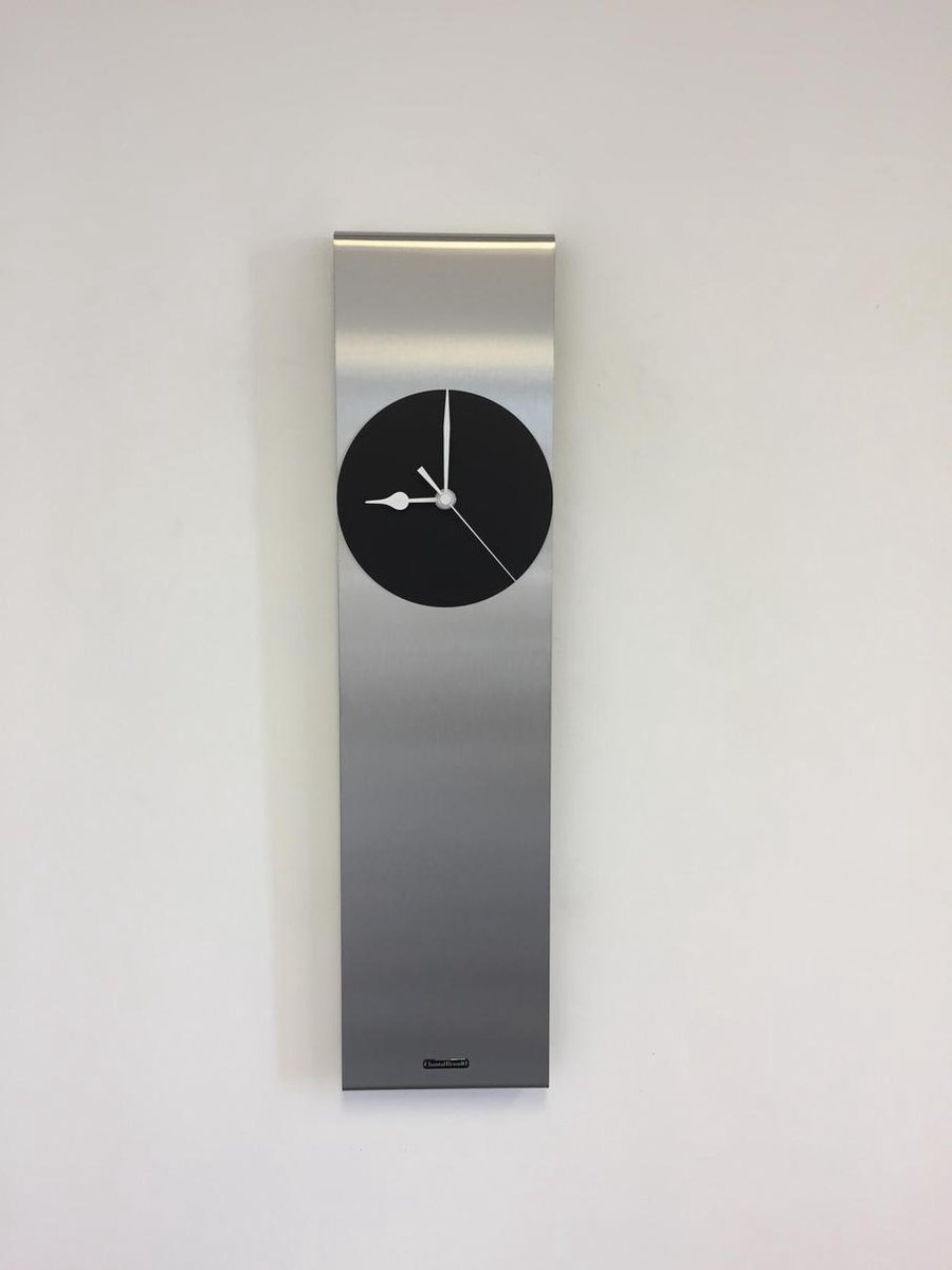 Wandklok Sky-Scraper New York Black Modern Dutch Design