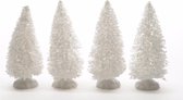 Kerstdorp onderdelen 12x besneeuwde decoratie dennenbomen 10 cm - Kerstdorpje maken kerstbomen