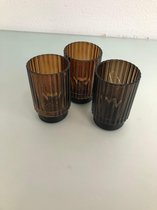 3 mooie bruinen glazen bekers met LED