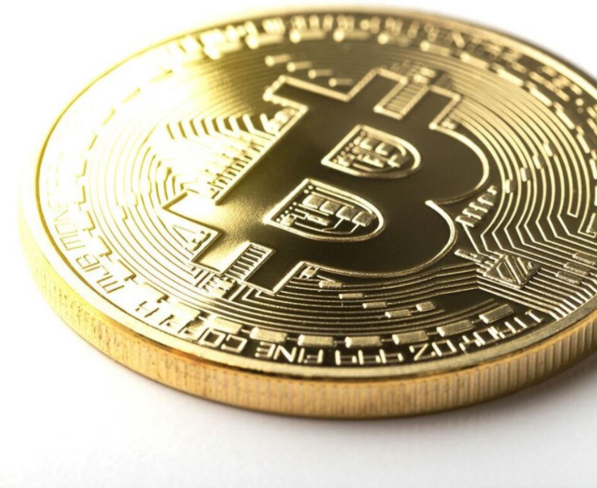 Krisler Bitcoin Coin Collector Geschenkset: Kryptowährung (Bitcoin, Ethereum,  Litecoin, Ripple, EOS, Dogecoin), Gold, Silber (6er Pack, 40 Mm  Durchmesser, 10,8 G Metallgewicht, Sehr Gut Bewertet