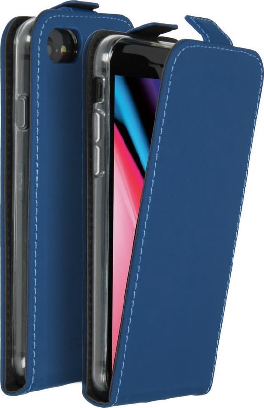 Geurig Kerel tempo Accezz Flipcase iPhone SE (2022 / 2020) / 8 / 7 hoesje - Blauw | bol.com