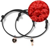 Hartjes & Sleutel Armband Set + Rozenblaadjes = Valentijn Cadeautje voor Hem en Haar - Valentijnsdag voor Mannen Cadeau Kadootjes