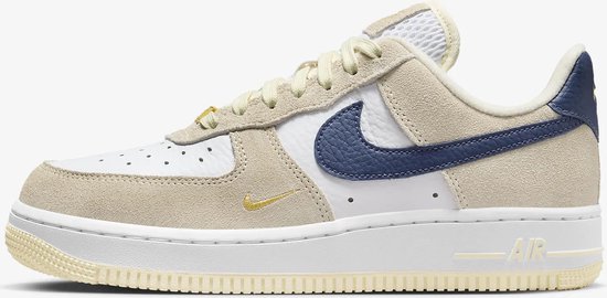 Foto: Nike air force 1 07 sneakers unisex maat 40 coconut milk wit buff gold midnight navy