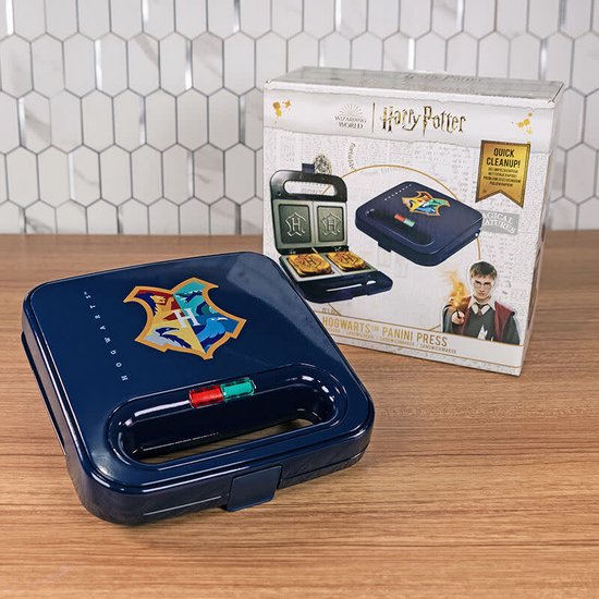 Uncanny Brands Harry Potter Icon Two Cut Toaster Toast Harry Potter Glasses to Your Toast, Fun Kitchen Appliance, Compact and Easy to Clean Uncanny Brands Harry Potter Icon Two Cut Toaster Toast Harry Potter Glasses to Your Toast, Fun Kitchen Appliance, Compact and Easy to Clean