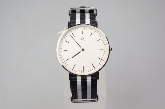 Amazing Jewelry Classic Silver Watch - Gestreept Horlogebandje