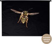 Wandkleed Dieren op een zwarte achtergrond - Wesp op zwarte achtergrond Wandkleed katoen 120x90 cm - Wandtapijt met foto