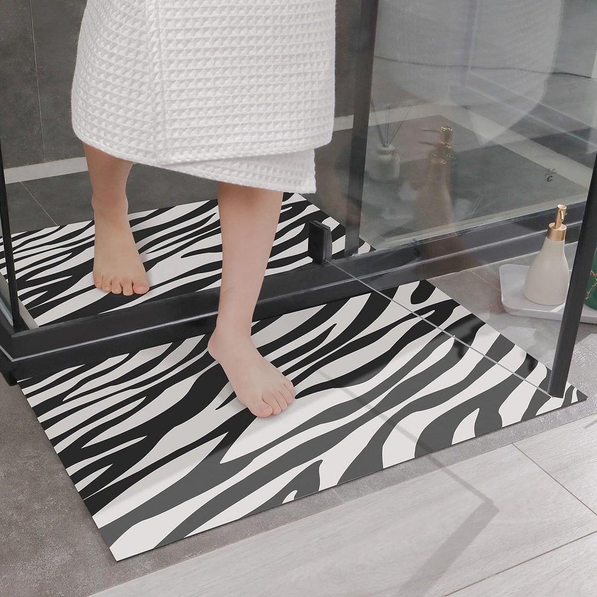 Super absorberende vloermat, antibacterieel, sneldrogende badmat, 40 x 60 cm, antislip, wasbaar, absorberende badkamermat (zebra)