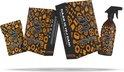 Set VCTPARTS auto accessoires: doos, fles en zakje met oranje en zwarte prints.