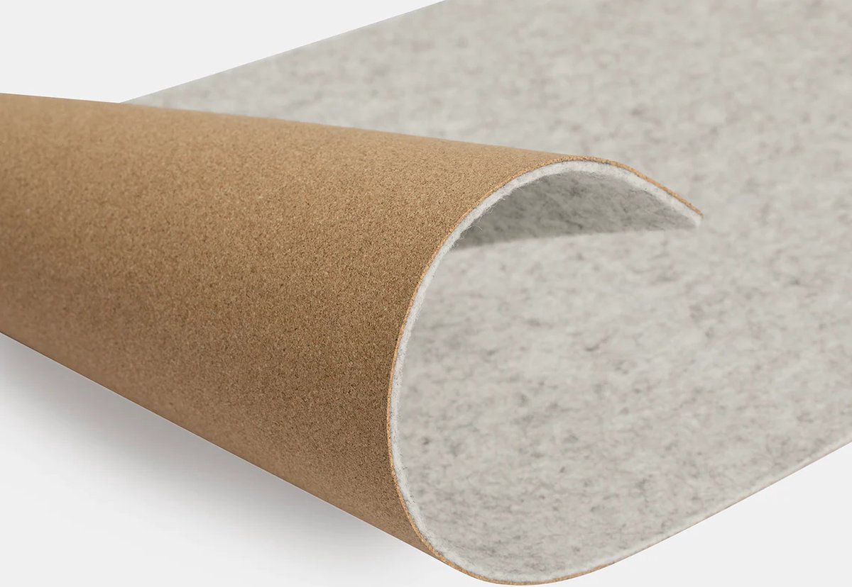 Oakywood Felt & Cork Desk Mat Stone Grey - Medium 30 x 62 cm - Luxe Bureau Onderlegger van Wolvilt & Kurk — cadeau in Wonen & Interieur - foto 3