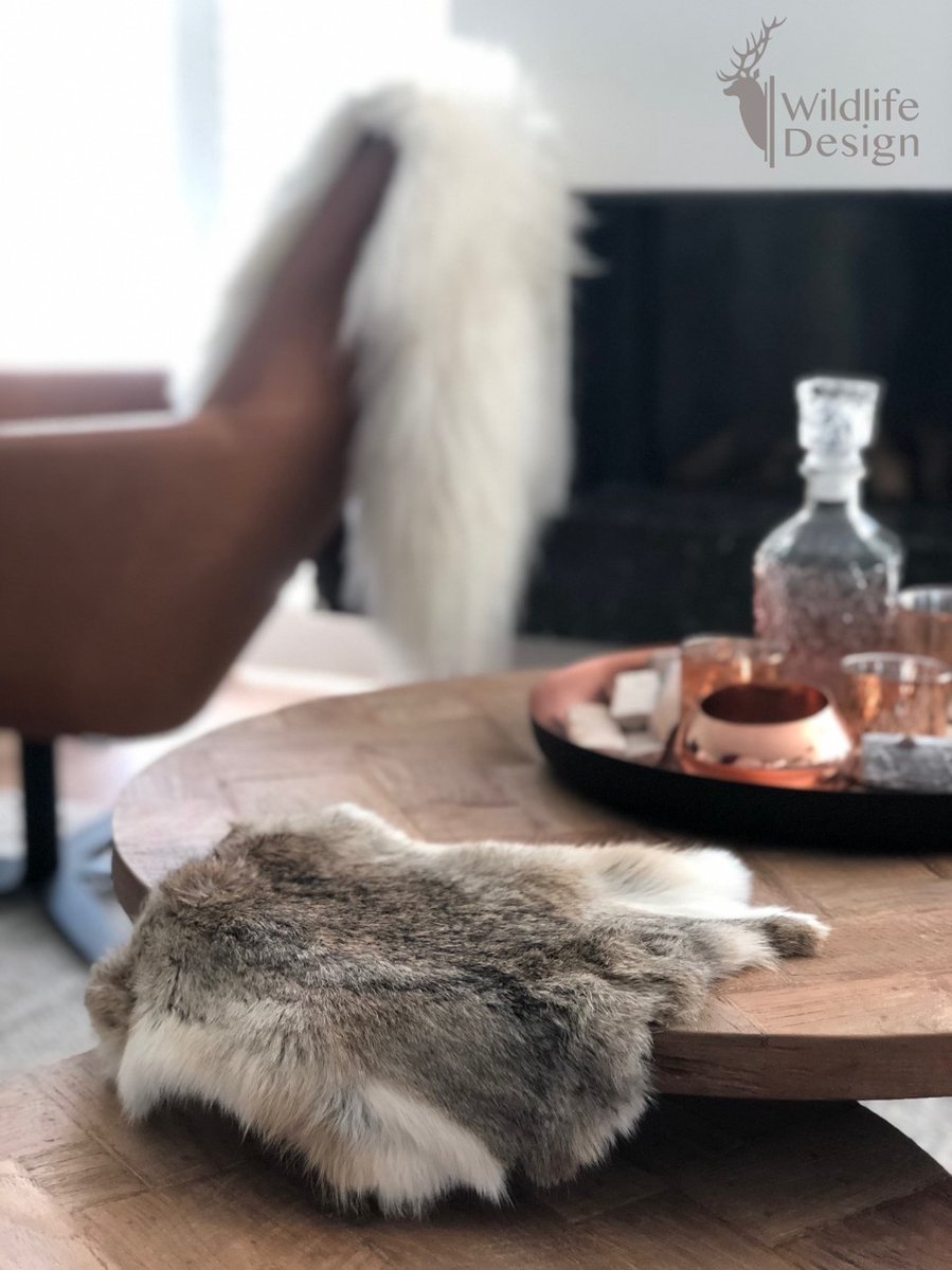 SET VAN 3 wildkleur konijnenvachtjes - 3 vachtjes konijnenvel bruin - velletje tafel
