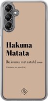 Casimoda® hoesje - Geschikt voor Samsung Galaxy A14 5G - Hakuna Matata - 2-in-1 case - Schokbestendig - Tekst - Verhoogde randen - Bruin/beige, Transparant