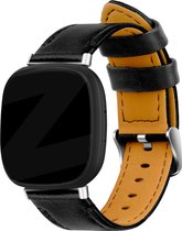Bandz lederen band geschikt voor Fitbit Versa 3 / Sense - Hoogwaardig leren materiaal smartwatch bandje - Lederen band met gespsluiting - Luxe leren band - bandje leer zwart