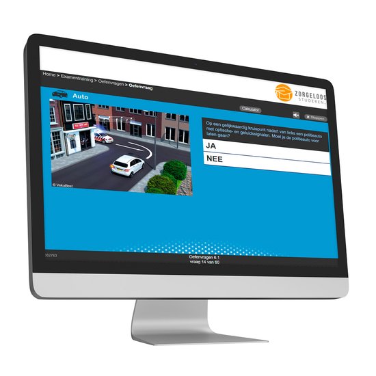 Computerweergave van een online theorie-examen met een verkeerssituatie en een ja/nee-vraag. Er is een politieauto zichtbaar.
