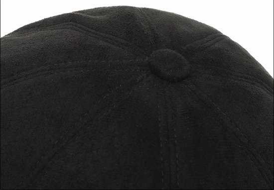 Zwarte baret van suède met een knoop bovenop en gestikte naden.