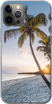 Geschikt voor iPhone 12 Pro hoesje - Strand - Zonsondergang - Palmboom - Siliconen Telefoonhoesje
