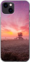 Geschikt voor iPhone 13 mini hoesje - Paarse tinten in Nederlands landschap - Siliconen Telefoonhoesje
