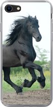 Geschikt voor iPhone 8 hoesje - Paard - Zwart - Natuur - Siliconen Telefoonhoesje