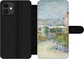 Bookcase Geschikt voor iPhone 12 Pro Max telefoonhoesje - Montmartre: achter le Moulin de la Galette - Vincent van Gogh - Met vakjes - Wallet case met magneetsluiting