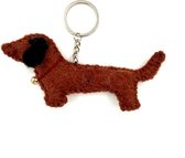 Luna-Leena duurzame teckel sleutelhanger - plat - bruin - vilt wol - handgemaakt in Nepal - love - dachshund baghanger - animal keychain - cadeau - dog - gift - jachthond - teckels