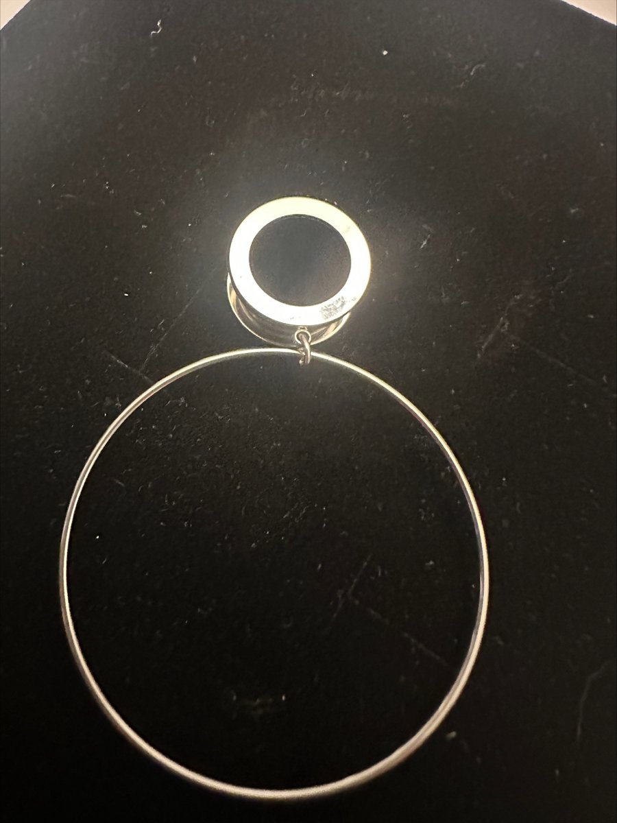 Piercing plug 10 mm met zilverkleurige ring bedel