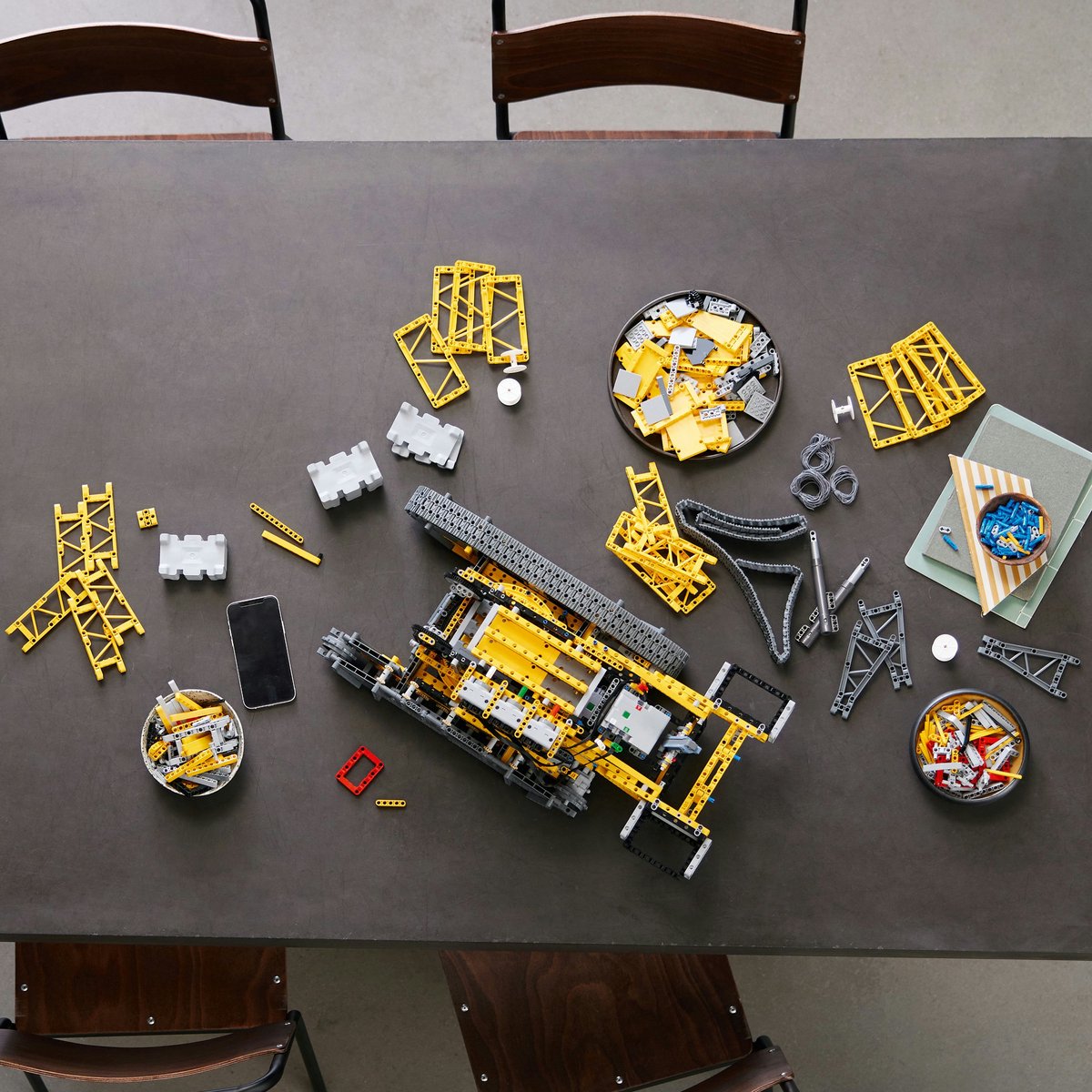 LEGO Technic Liebherr Rupsbandkraan LR 13000 Kraan met Afstandsbediening voor Volwassenen - 42146 — afbeelding 3