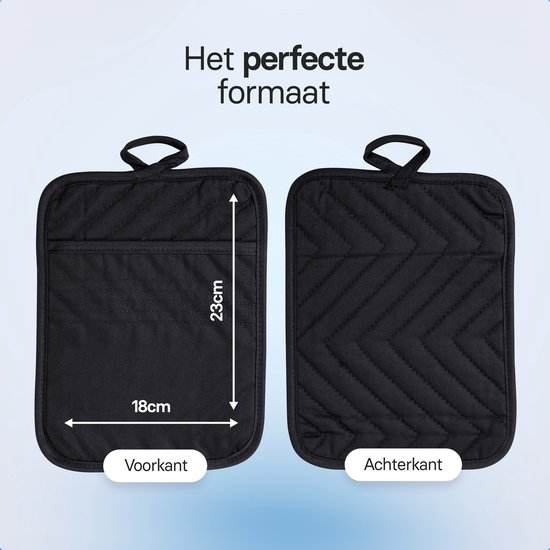 Afmetingen van de zwarte pannenlap: 18cm breed en 23cm hoog. Eén met een rechte, de ander met een chevron steekpatroon.