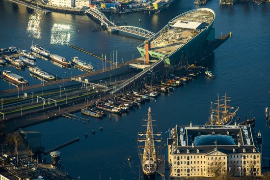 Amsterdam (Gesigneerd) - Dutch & English