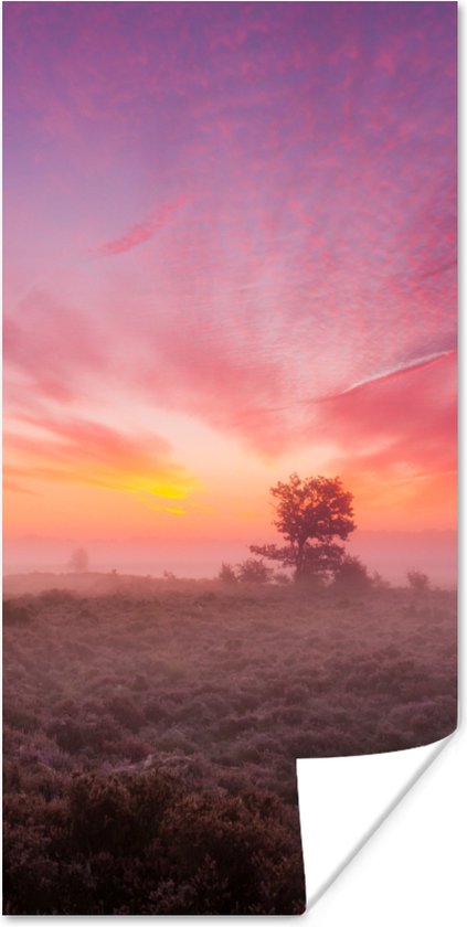 Foto: Poster paarse tinten in nederlands landschap 60x120 cm