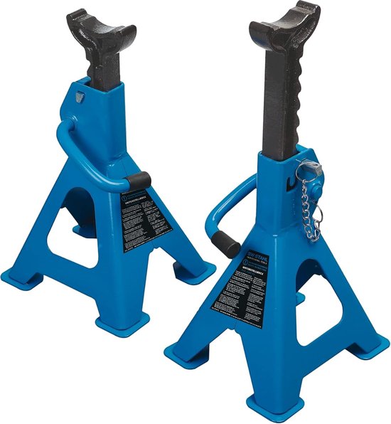 Twee blauwe, metalen autokriksteunen met zwarte bovenkanten en een in hoogte verstelbaar mechanisme.