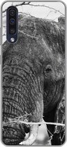 Geschikt voor Samsung Galaxy A50 hoesje - Olifant - Dieren - Takken - Natuur - Zwart wit - Siliconen Telefoonhoesje
