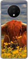 Geschikt voor OnePlus 7T hoesje - Schotse Hooglander - Dieren - Bloemen - Siliconen Telefoonhoesje