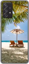 Geschikt voor Samsung Galaxy A53 5G hoesje - Strandstoel - Parasol - Palmboom - Siliconen Telefoonhoesje