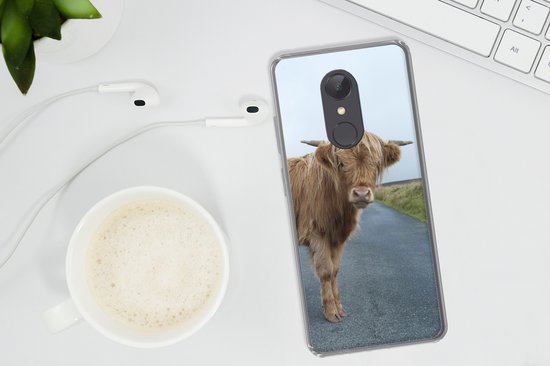 Coque Xiaomi Redmi 5 - Highlander écossais - Route - Herbe - Coque de téléphone en Siliconen