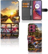 Bookcase Geschikt voor Motorola Moto G84 Telefoon Hoesje Amsterdamse Grachten