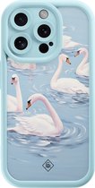 Casimoda® hoesje - Geschikt voor iPhone 14 Pro - Zwanen - Effen telefoonhoesje met lensbescherming - TPU - Backcover - Blauw