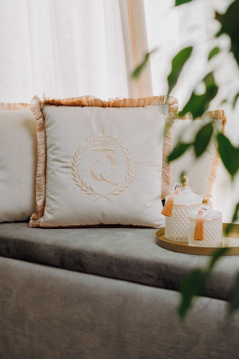 Embroidered pillow / personalised pillow / monogram pillow / decorative cushion 40x 40 beige velvet letter Q