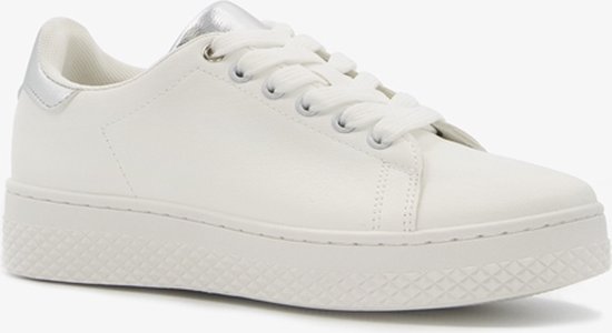 Blue Box dames sneakers wit met metallic zilver - Maat 41 - Uitneembare zool