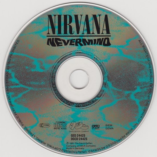 Een CD met de titel Nirvana Nevermind, met een blauw-groen abstract patroon.