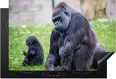 KitchenYeah® Inductie beschermer 76x51.5 cm - Een grote Gorilla met zijn baby - Kookplaataccessoires - Afdekplaat voor kookplaat - Inductiebeschermer - Inductiemat - Inductieplaat mat