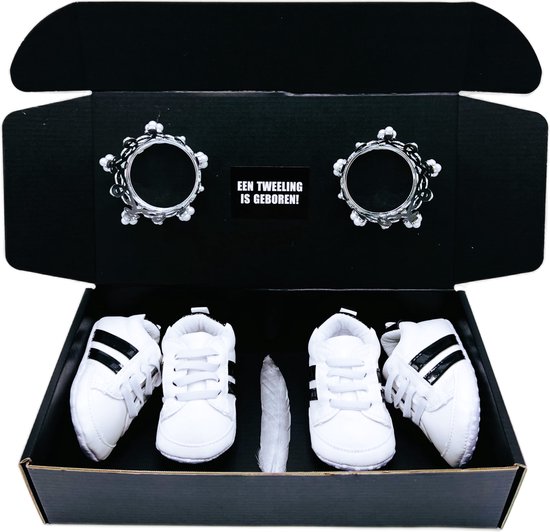 Kraamcadeau tweeling, jongen - kan ook rechtstreeks als cadeau worden verstuurd - kraamkado tweeling van Little Stars Gifts — afbeelding 2