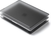 Satechi Eco Hardshell laptop hoes - geschikt voor MacBook Air M2 - zwart doorzichtig